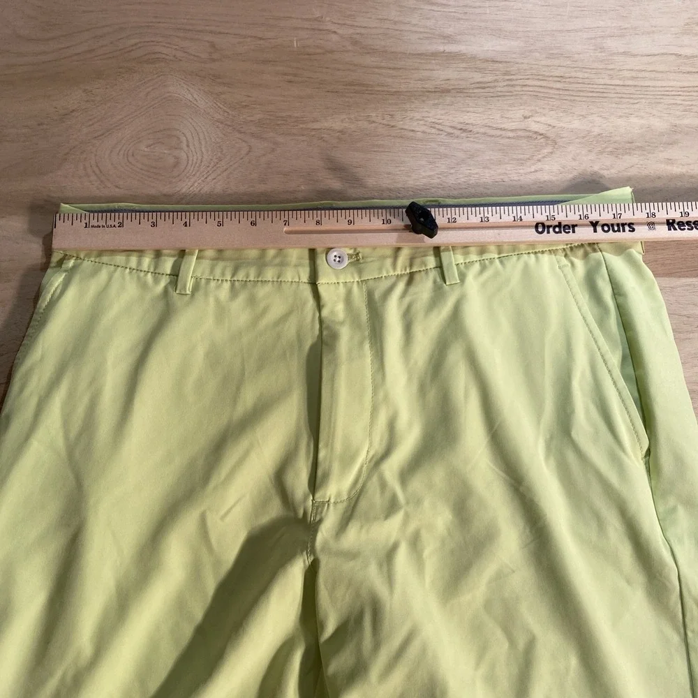 Set Of 2 Stretch Golf Shorts Men's 34 Nike Dry-Fit Khaki, Greg Norman Lime Green